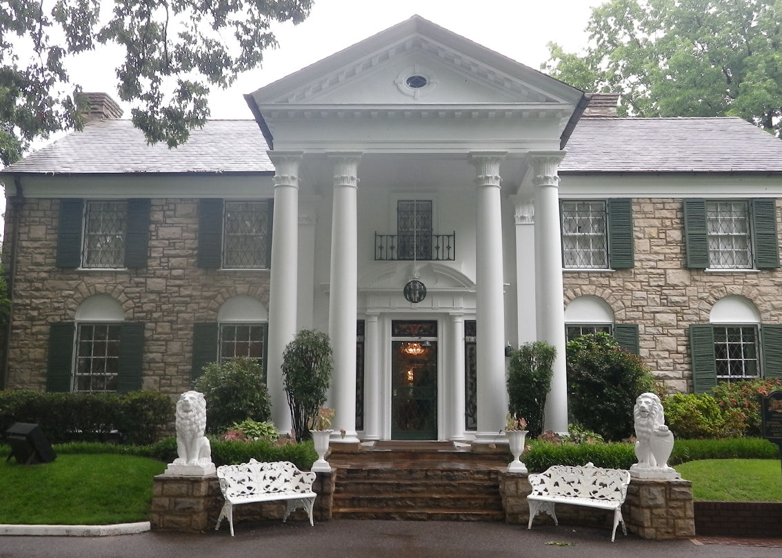 GRACELAND, vista frontal