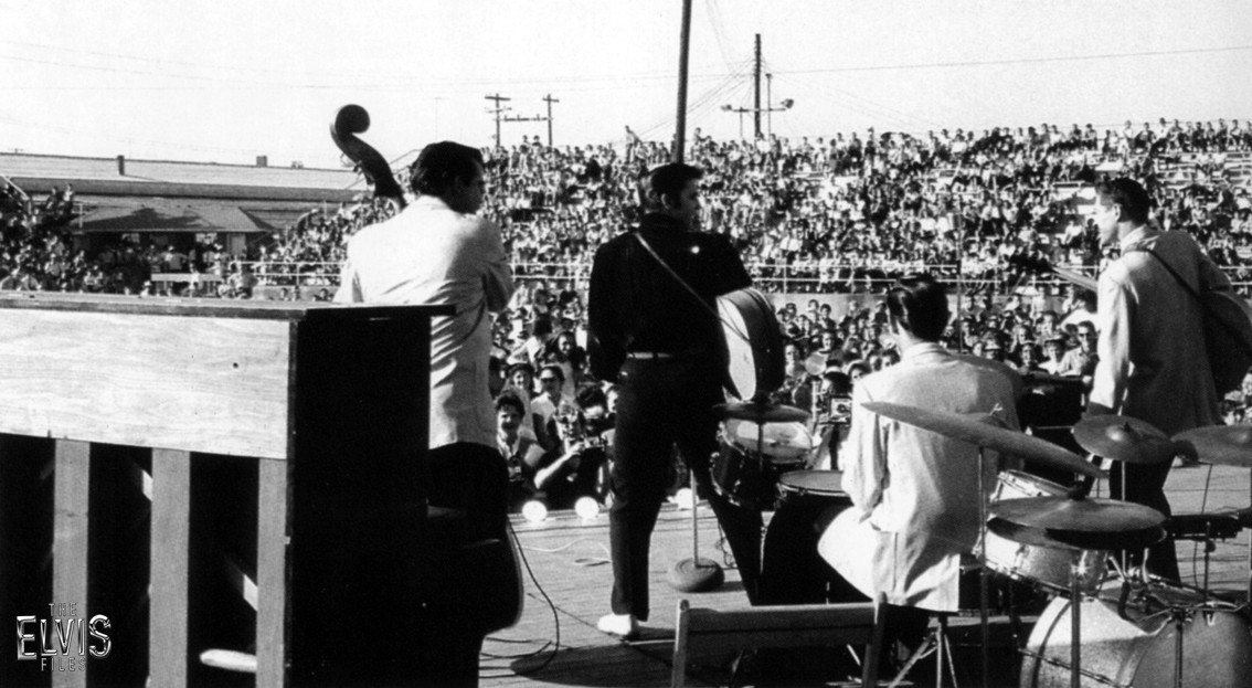 ELVIS EN TUPELO